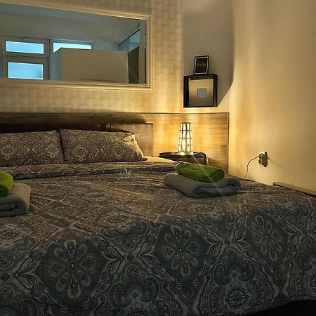 Nilton Apartmans Ni Esterno foto
